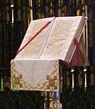 Leccionario expuesto en la Catedral de Barcelona durante el Jubileo del ao 2000. Comentarios a los textos litrgicos de cada da.